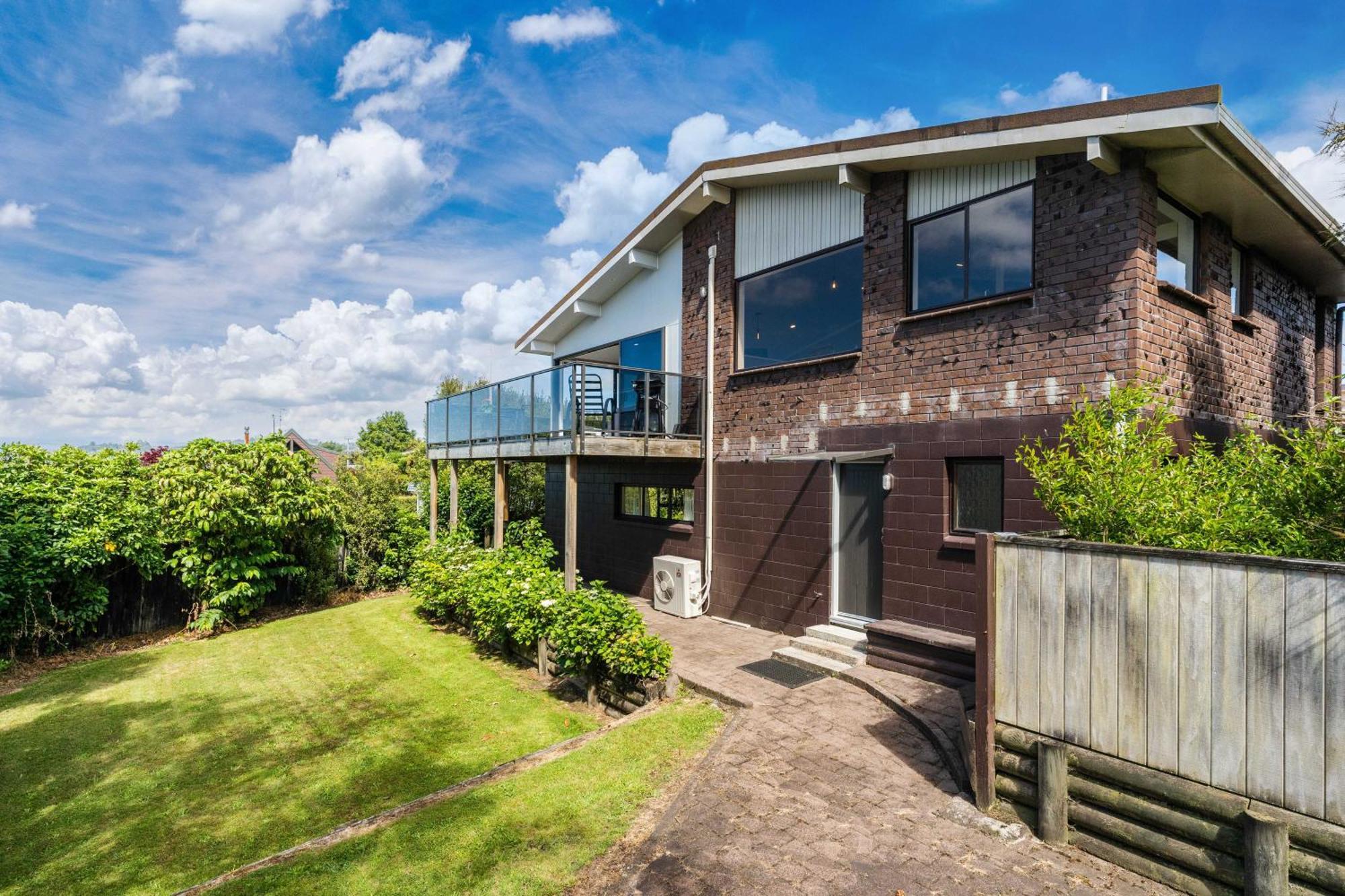 Ngaio Views - Lake Taupo Holiday Home Exterior foto