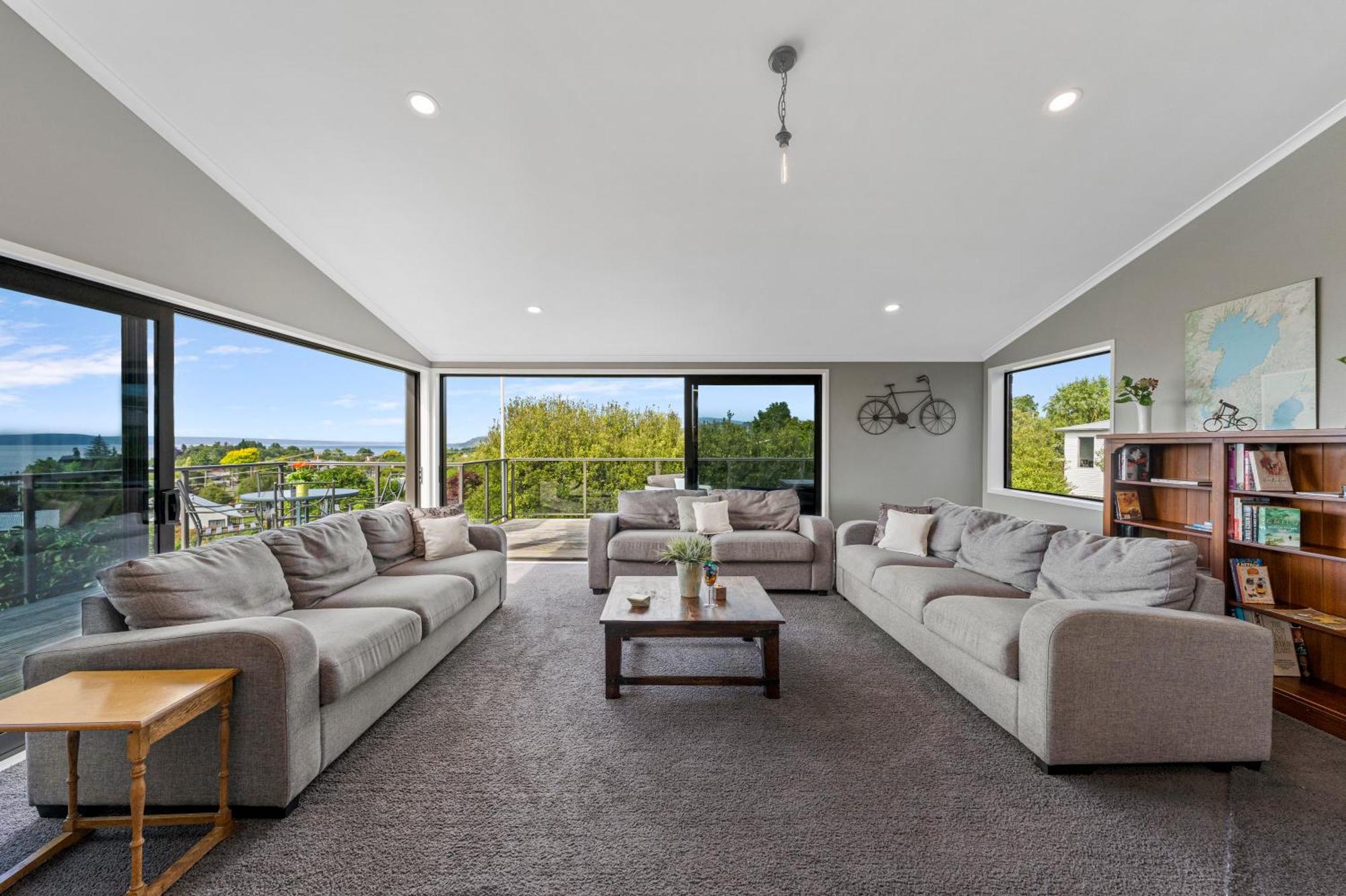 Ngaio Views - Lake Taupo Holiday Home Exterior foto